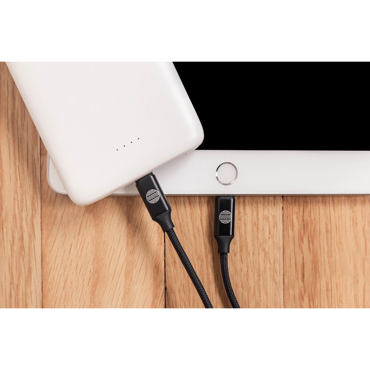 V3H42AD303FA1C3D322CF9330205569C9E3R4440263P7