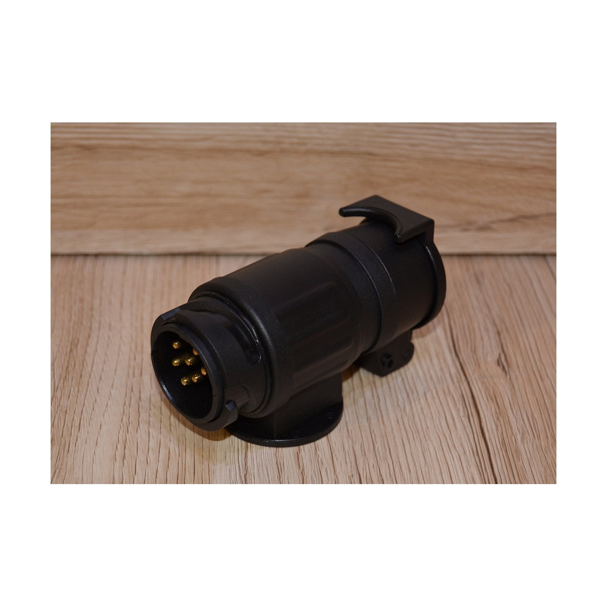 V8HD0FDE2805990F3BECA25AD6177FD7B8BR3728184P4