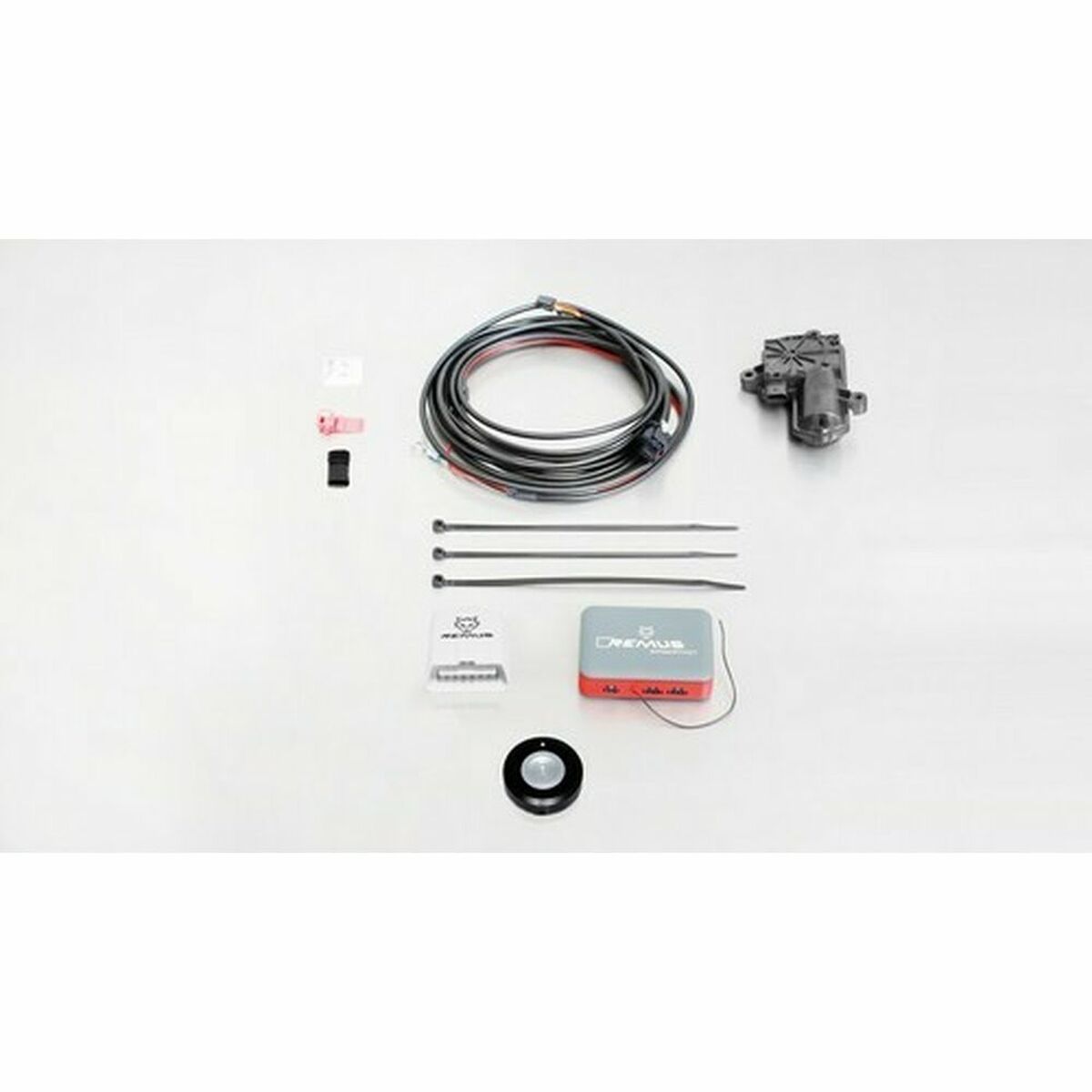 V8H7371C9AD2C12D0B3E836DC85EEF68A55R6237333P1